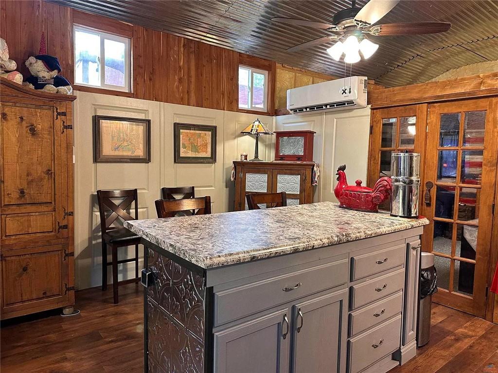 Thumbnail 13