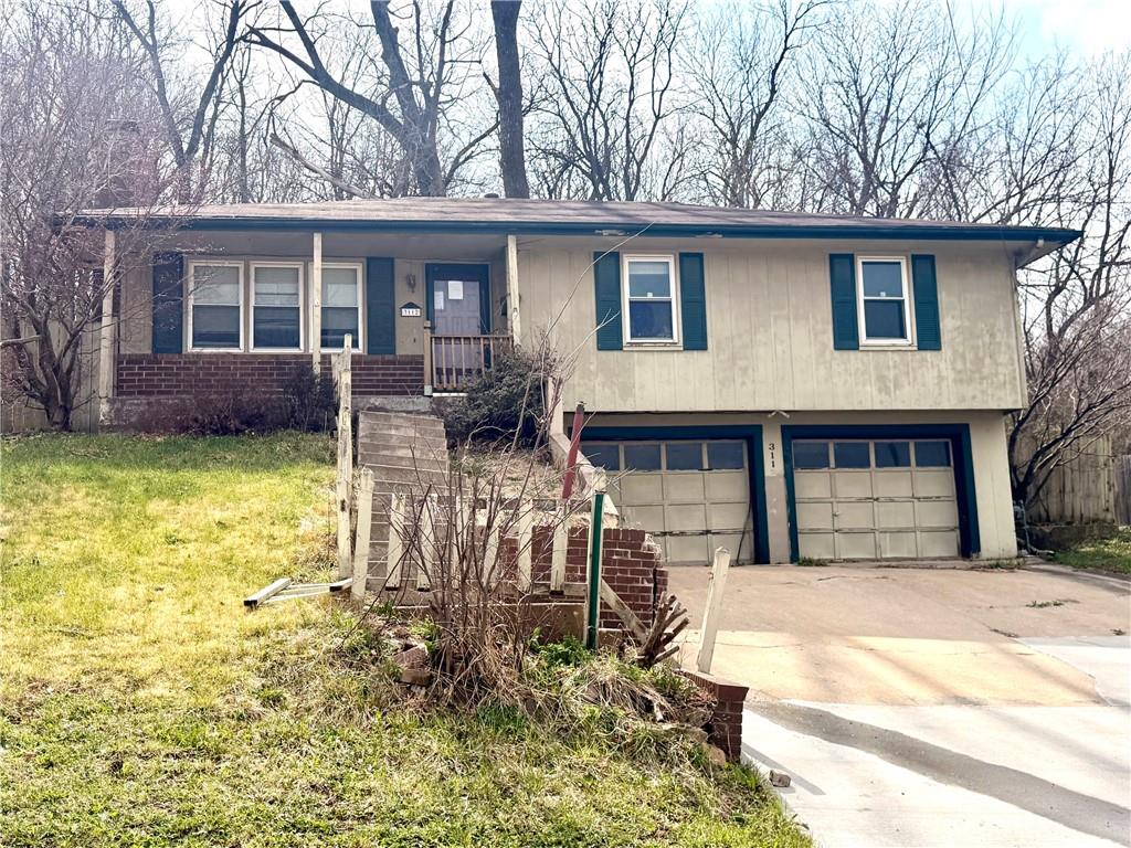 3112 HAMPTON Road - Photo 1