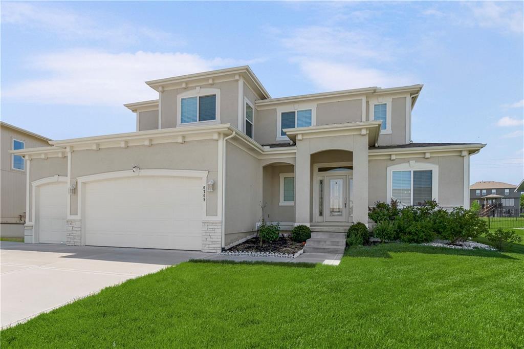 6709 NW 105th Street - Photo 1