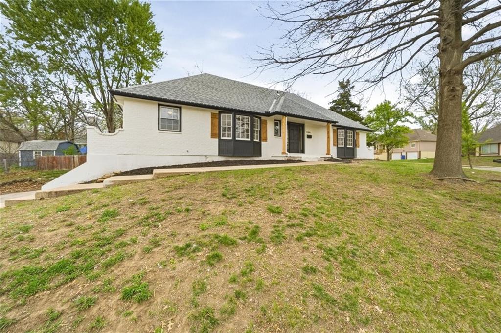 12816 Overhill Avenue - Photo 1