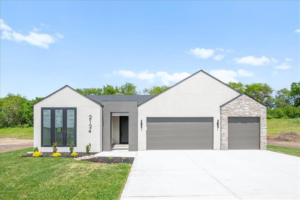 2124 SW Wheatfield Drive - Photo 1
