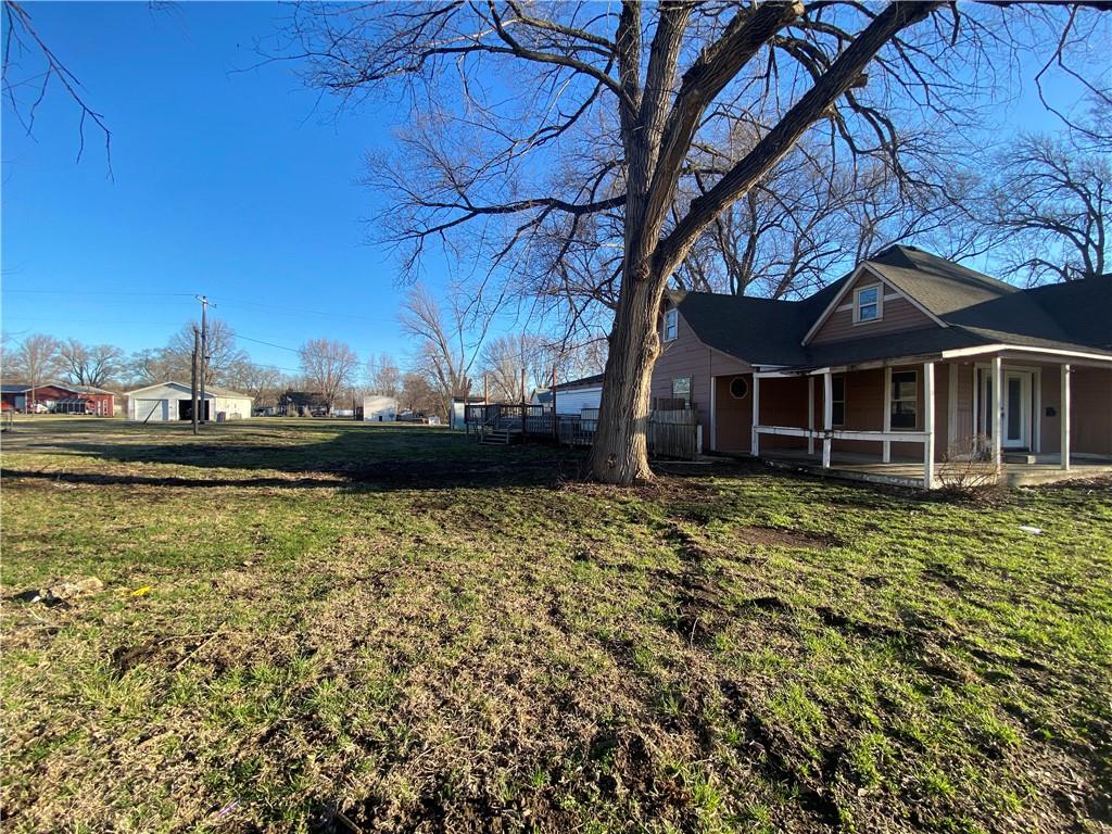 110 W Riley Street - Photo 1