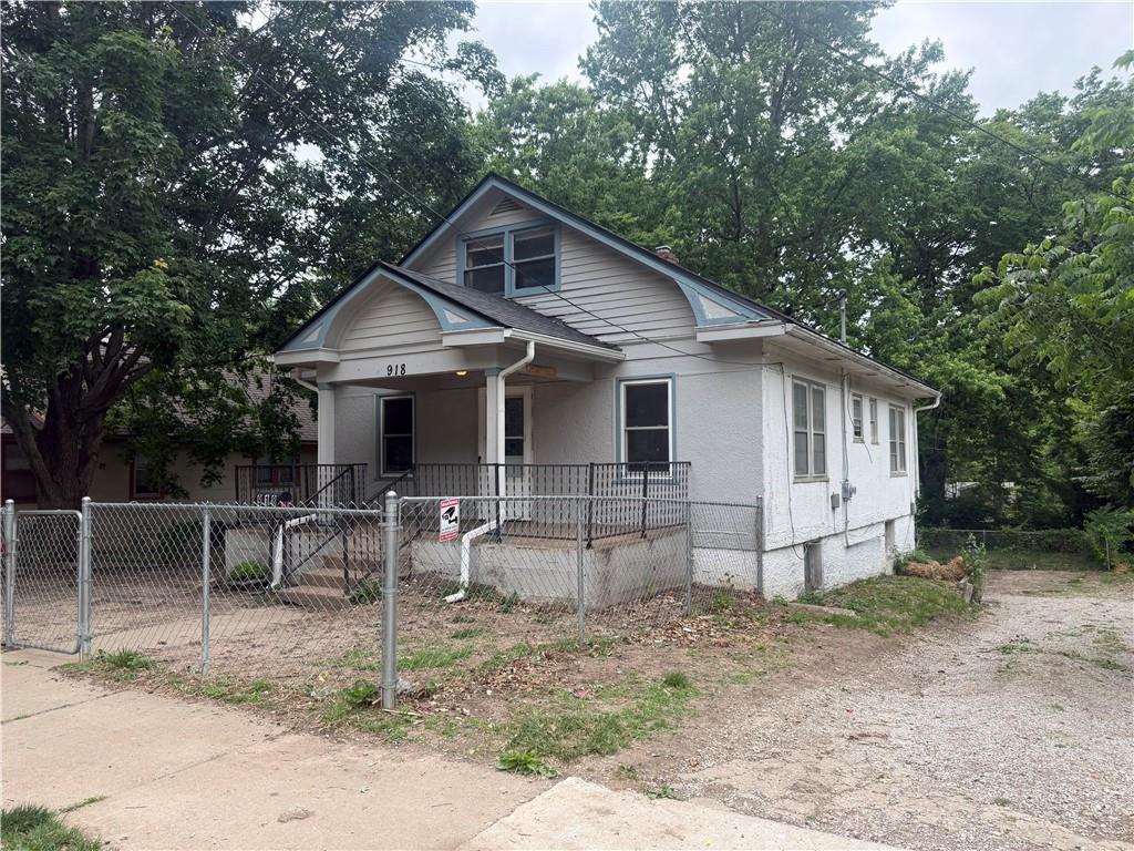 918 S Liberty Street - Photo 1