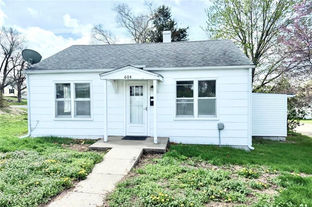 604 E Cooper Street - Photo 1