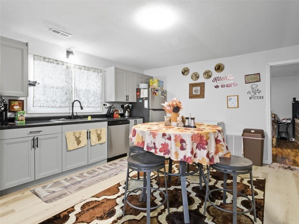 Thumbnail 14