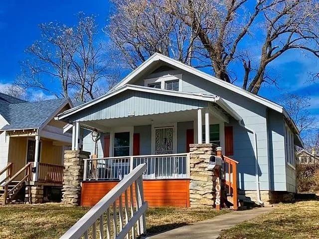 4028 E 68th Terrace - Photo 1