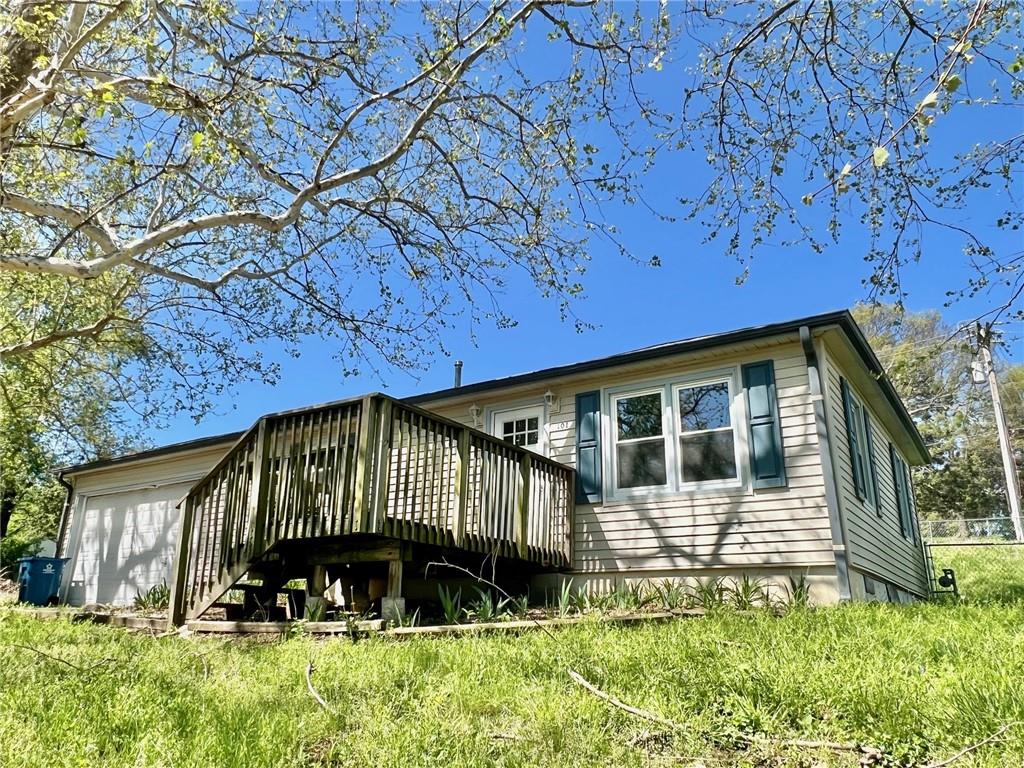 101 S 9th Terrace - Photo 1