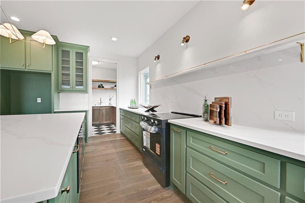 Thumbnail 36