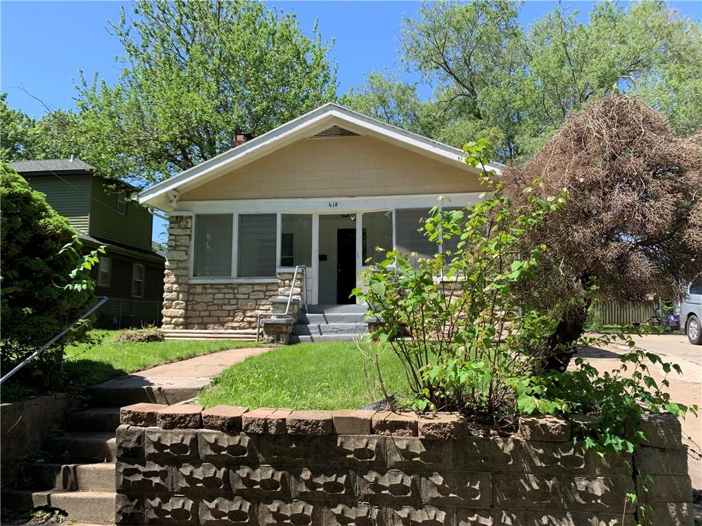 618 S Hardy Avenue - Photo 1