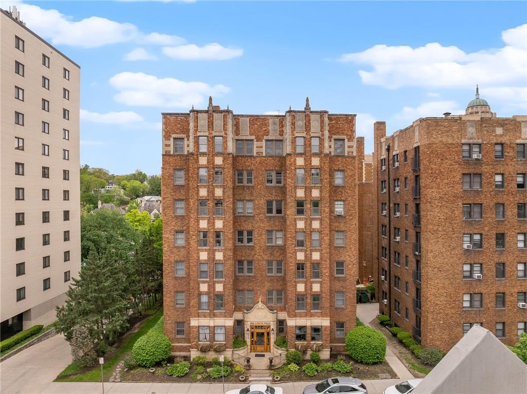 807 W 48th Street #204 - Photo 1