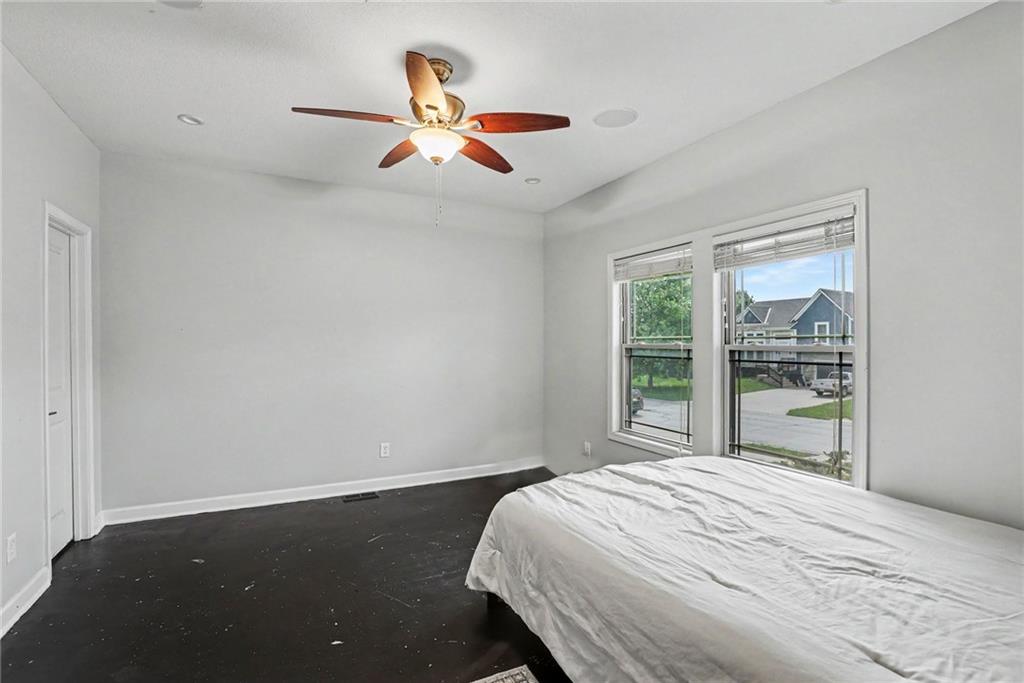 Thumbnail 18