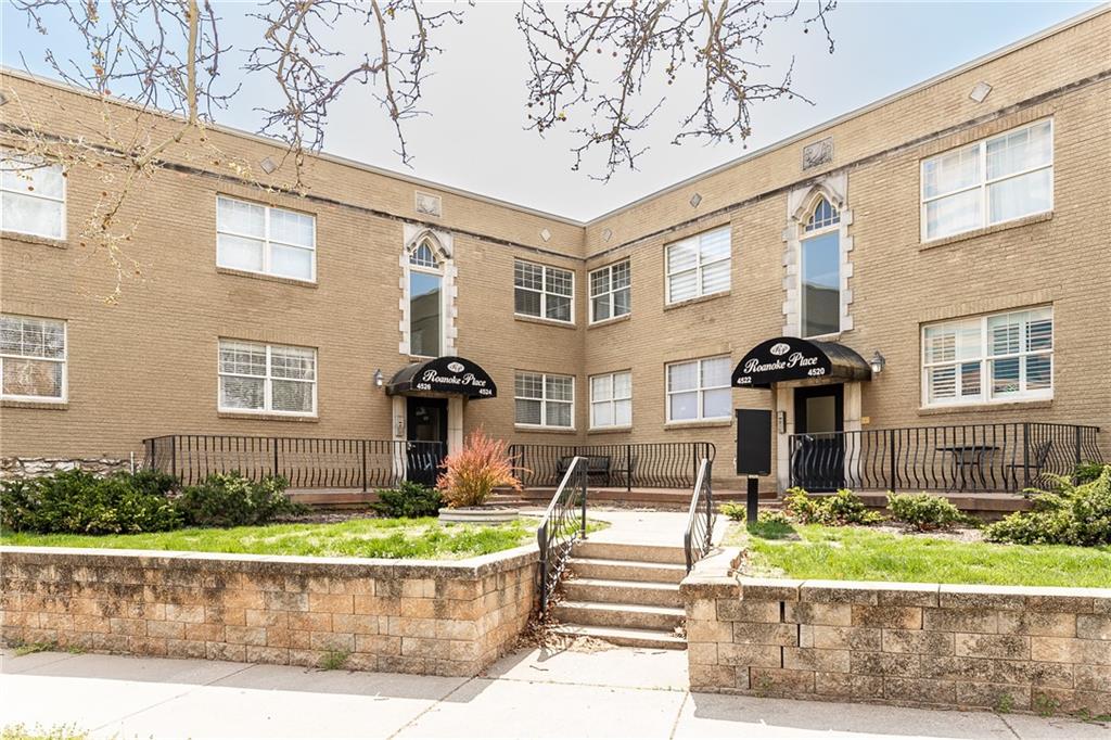 4526 Roanoke Parkway #A - Photo 1