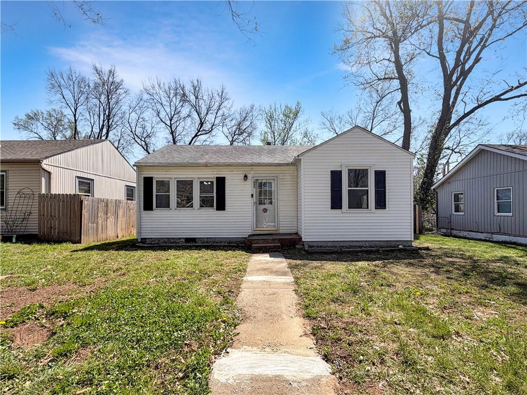 1005 NE 44th Street - Photo 1