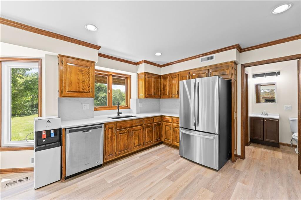 Thumbnail 13