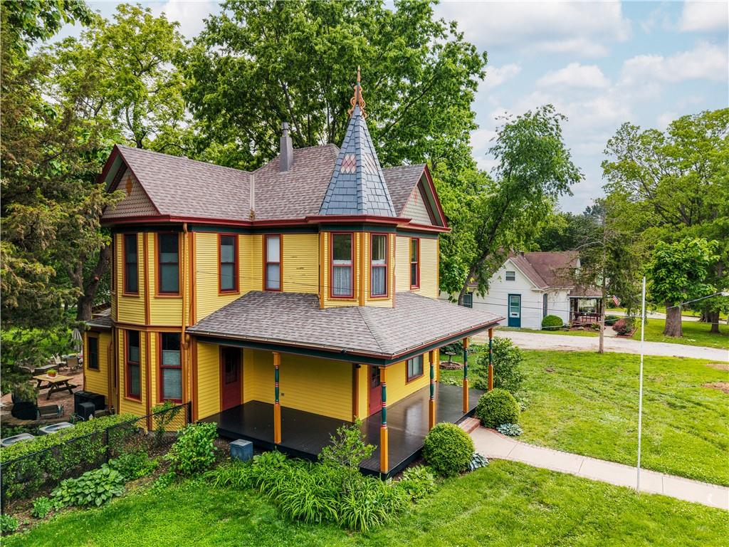 1704 SW Walnut Street - Photo 1