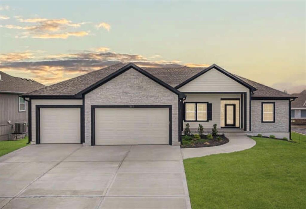 2211 Prairie Creek Drive - Photo 1