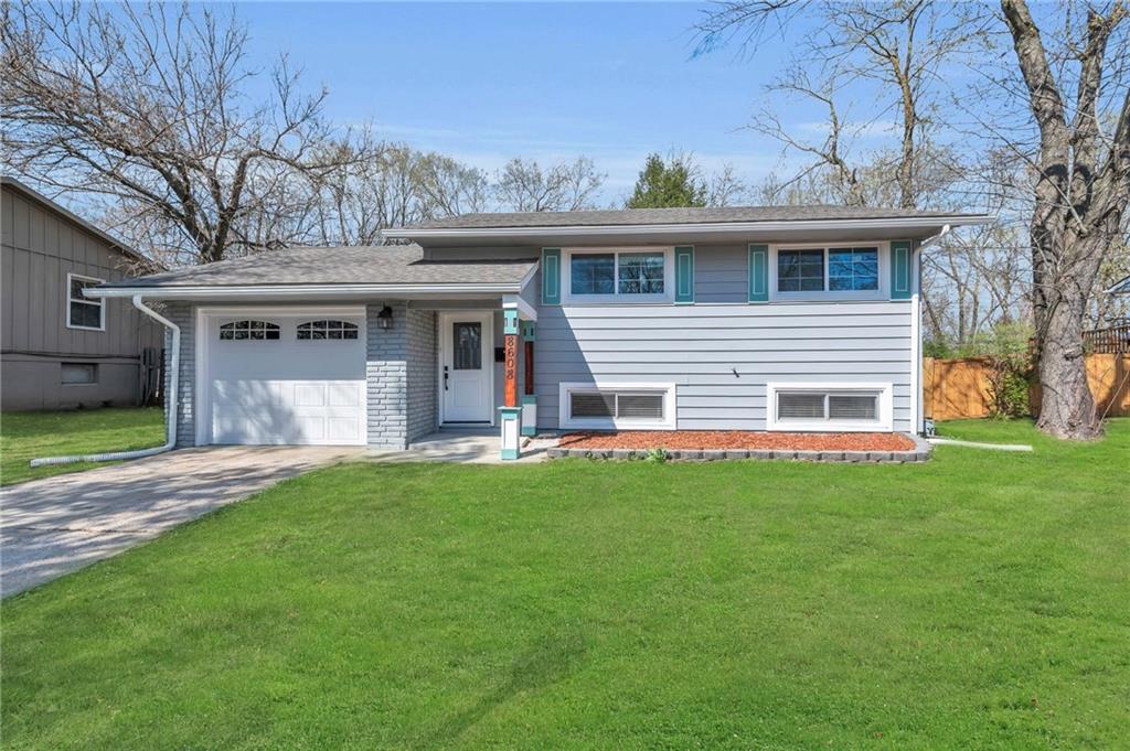 8608 E 91st Street - Photo 1