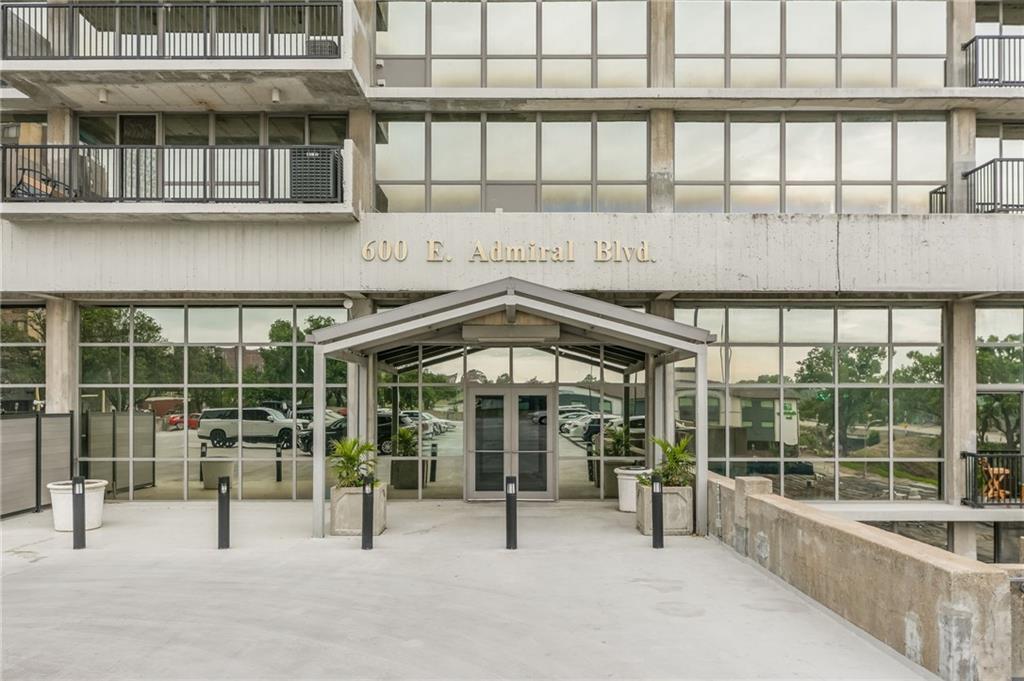 600 Admiral Boulevard #1802 - Photo 1