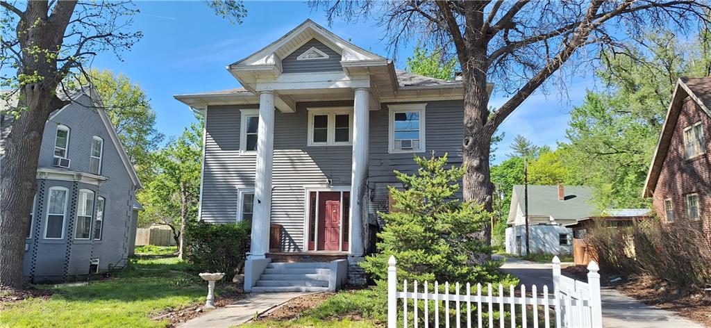 1103 Calhoun Street - Photo 1