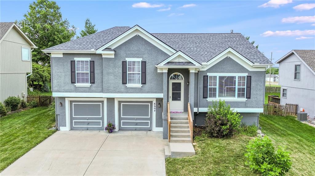 8604 NE 75TH Terrace - Photo 1