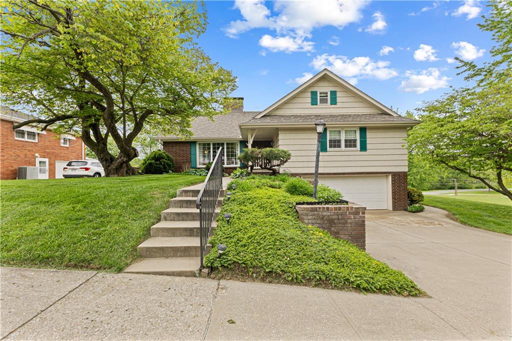 1902 Park Ridge Drive - Photo 1