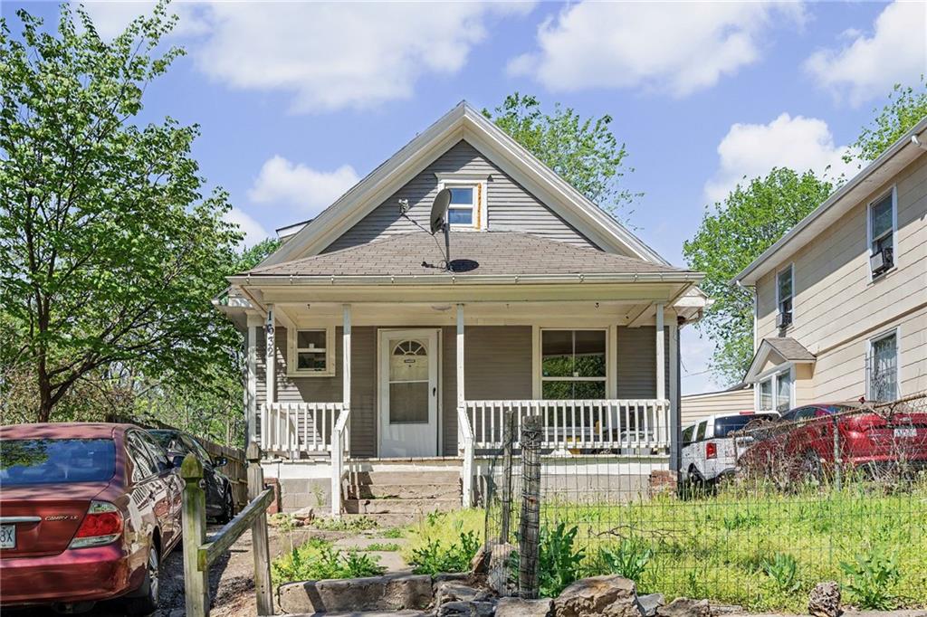 1632 Topping Avenue - Photo 1