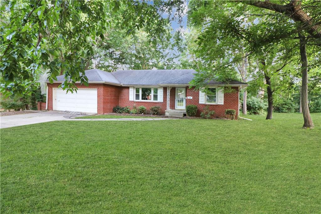 600 Christopher Street - Photo 1