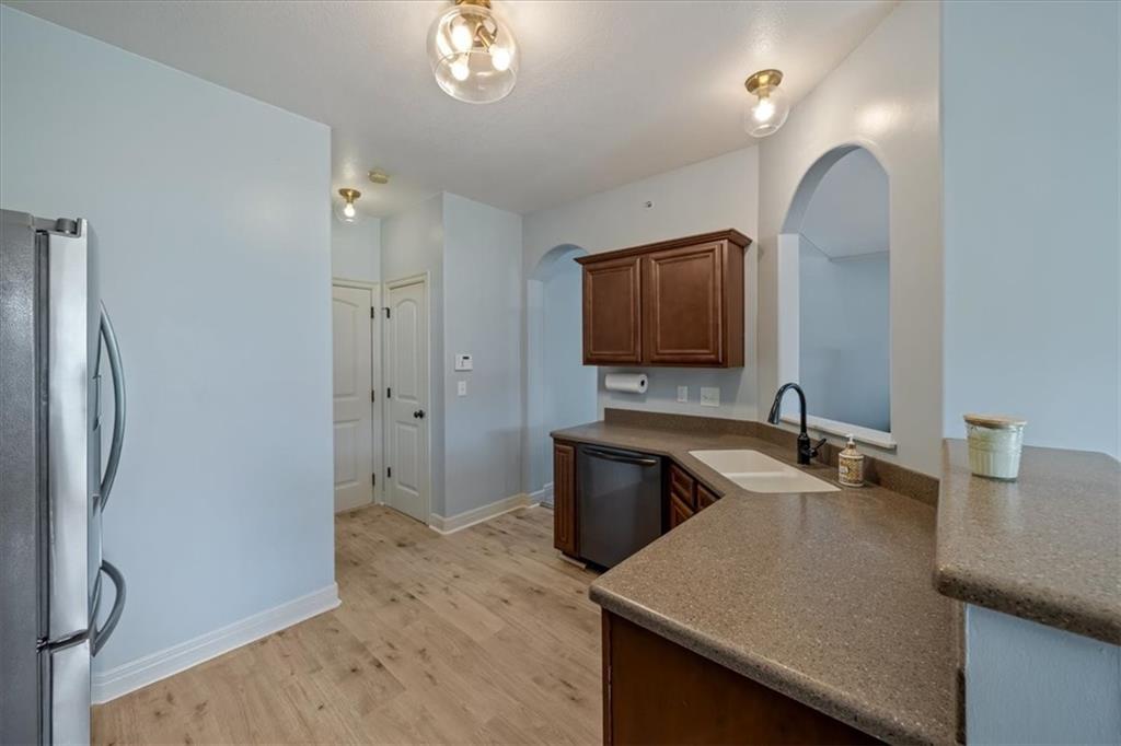 23403 W 89th Terrace — Photo 11