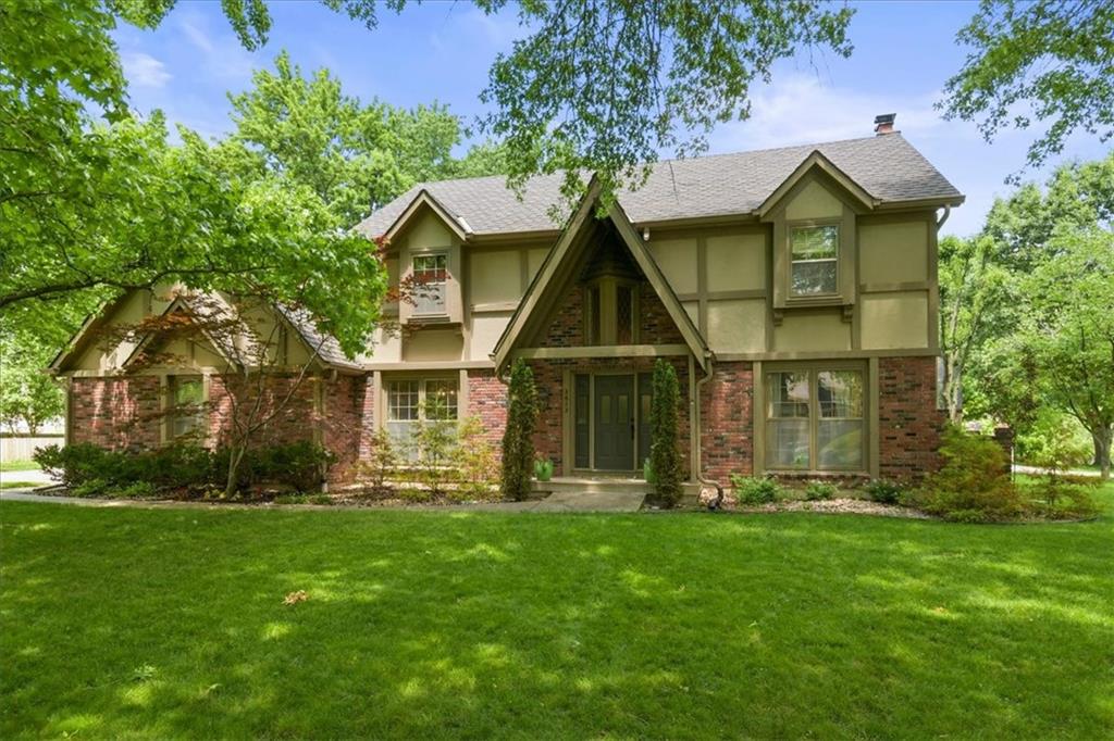 3613 NW Blue Jacket Drive - Photo 1