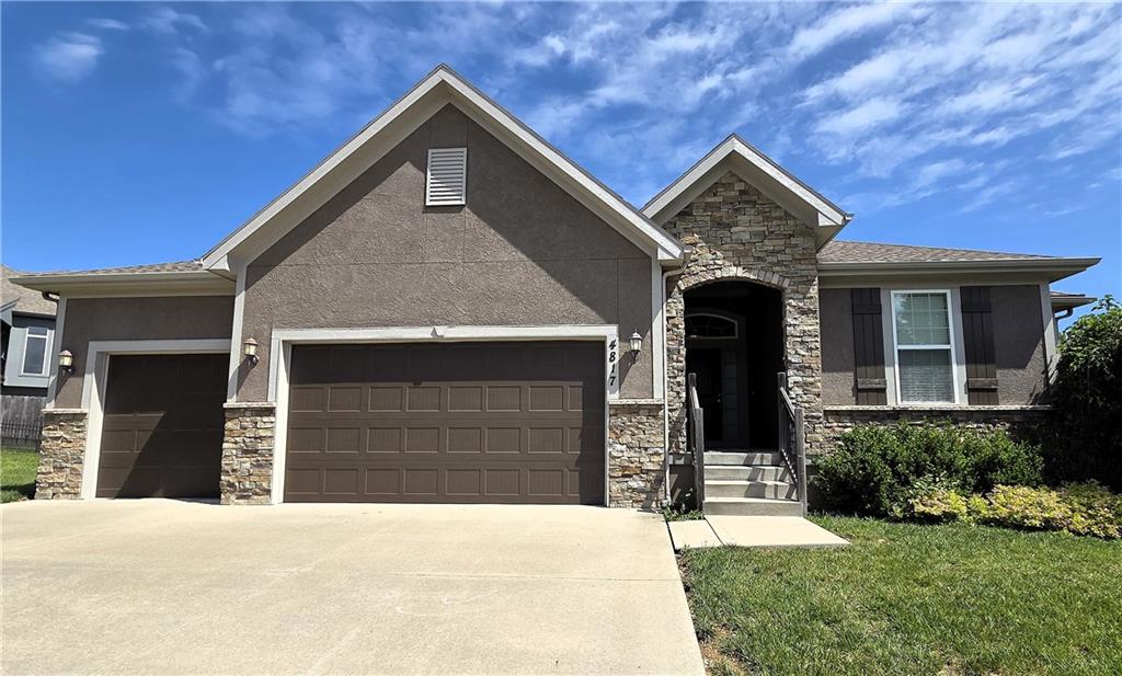 4817 SW Marguerite Street - Photo 1