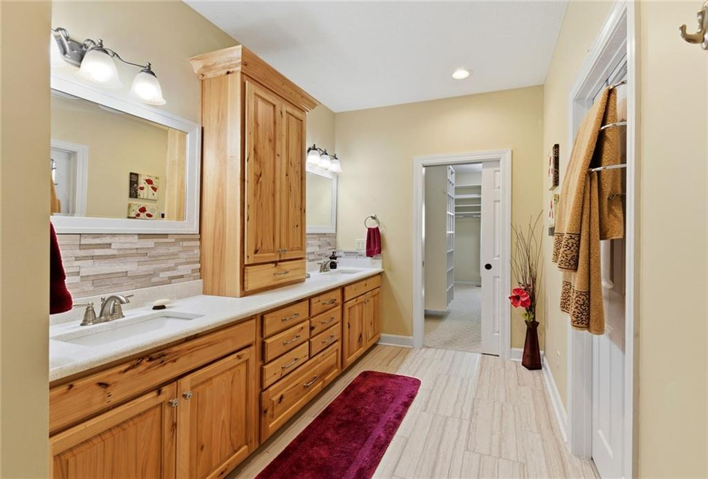 Thumbnail 28