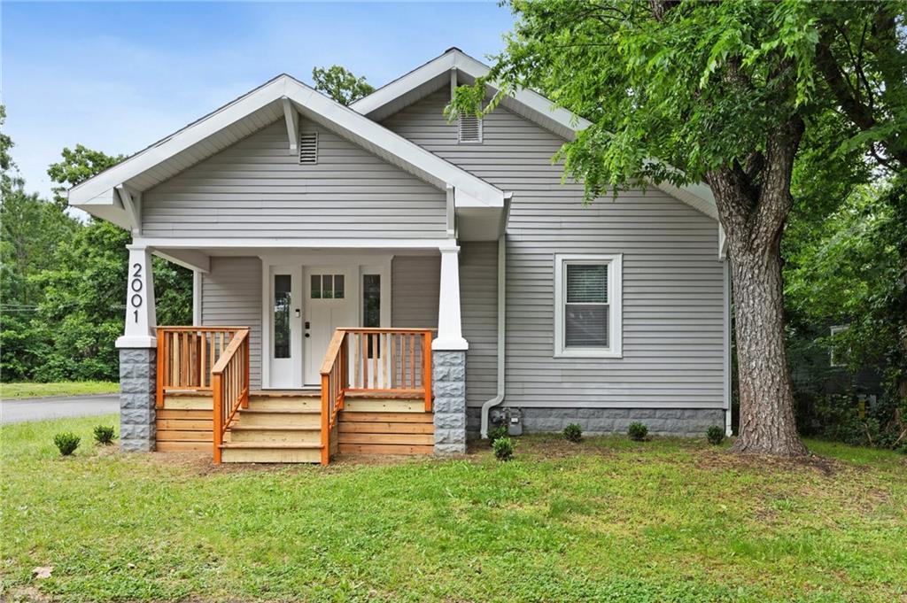2001 S Locust Street - Photo 1