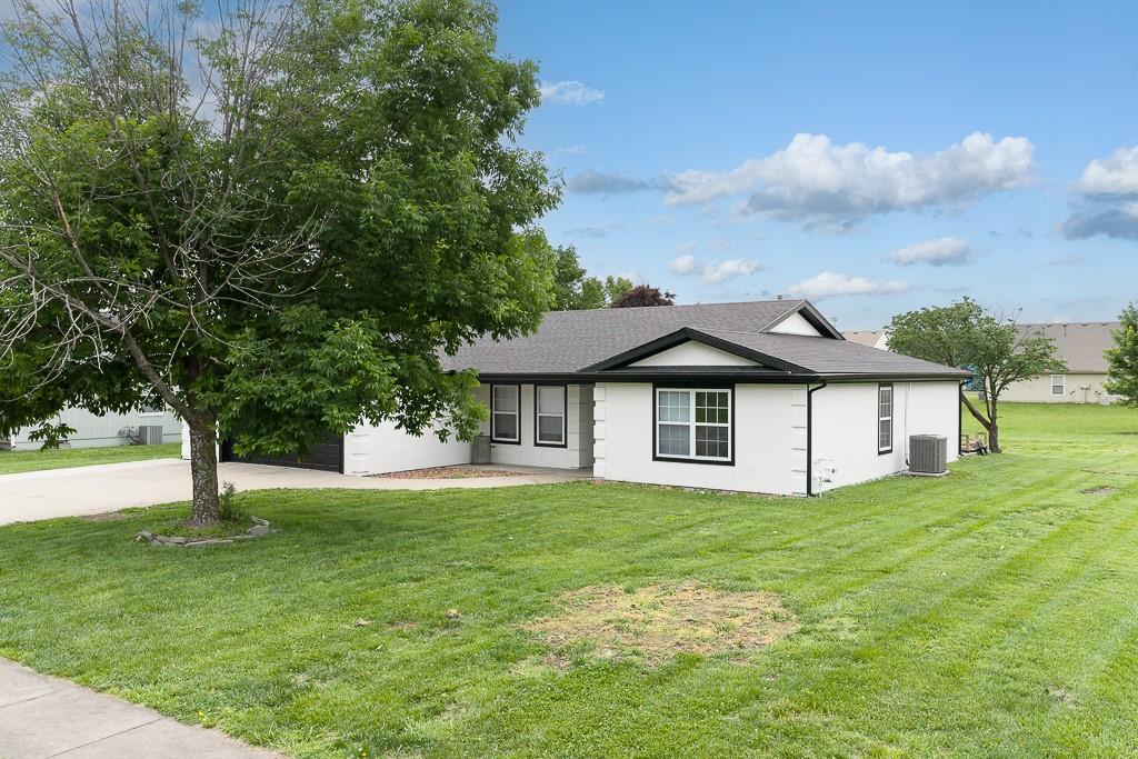 614 Myers Drive - Photo 1