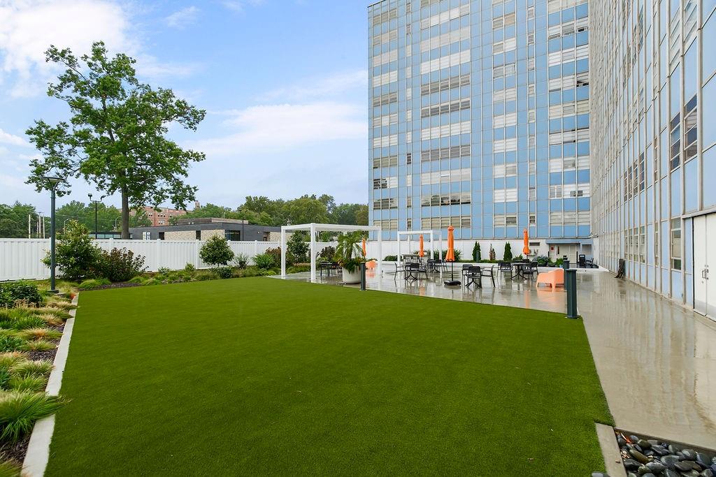 333 W Meyer Boulevard #615 - Photo 1