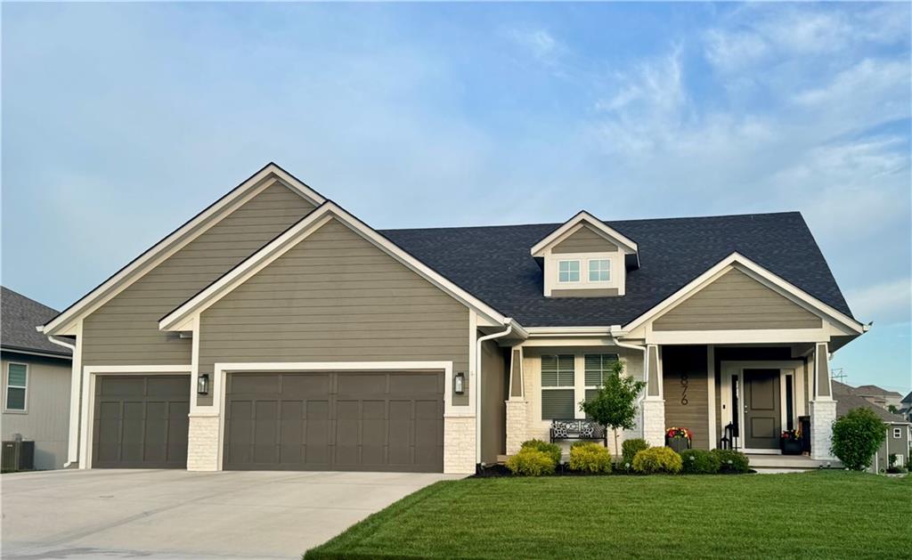 5876 McCormick Drive - Photo 1