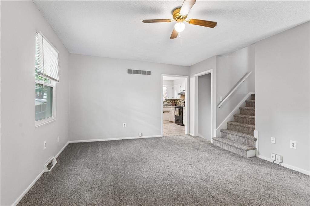 515 S Cardinal Drive - Photo 1