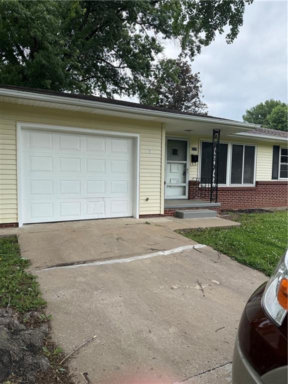3115 Doniphan Avenue - Photo 1