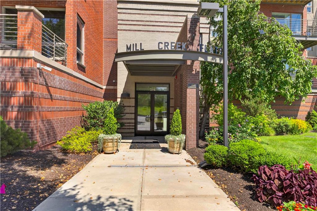 4521 Wornall Road #213 - Photo 1