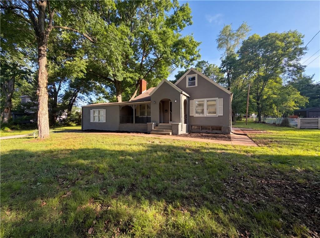 11304 E 55th Terrace - Photo 1