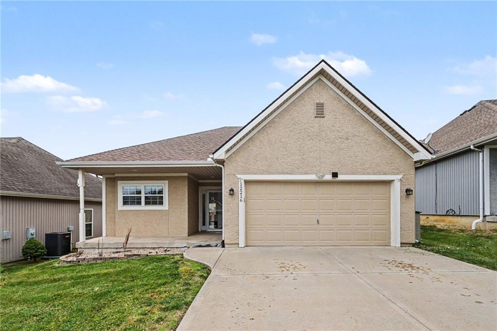 12216 N Pomona Lane - Photo 1
