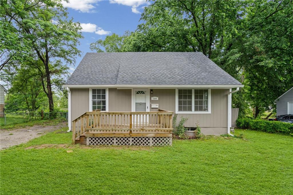 7504 E 49th Street - Photo 1