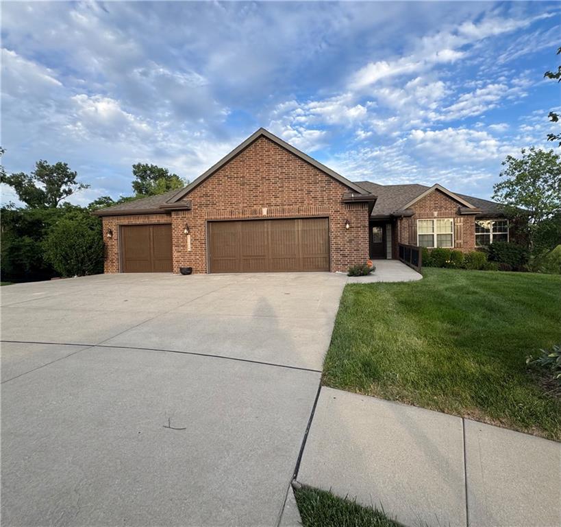 3109 N 109th Terrace