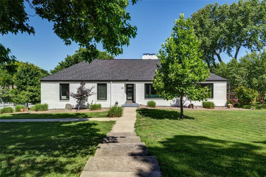 30 NE Normandy Lane - Photo 1