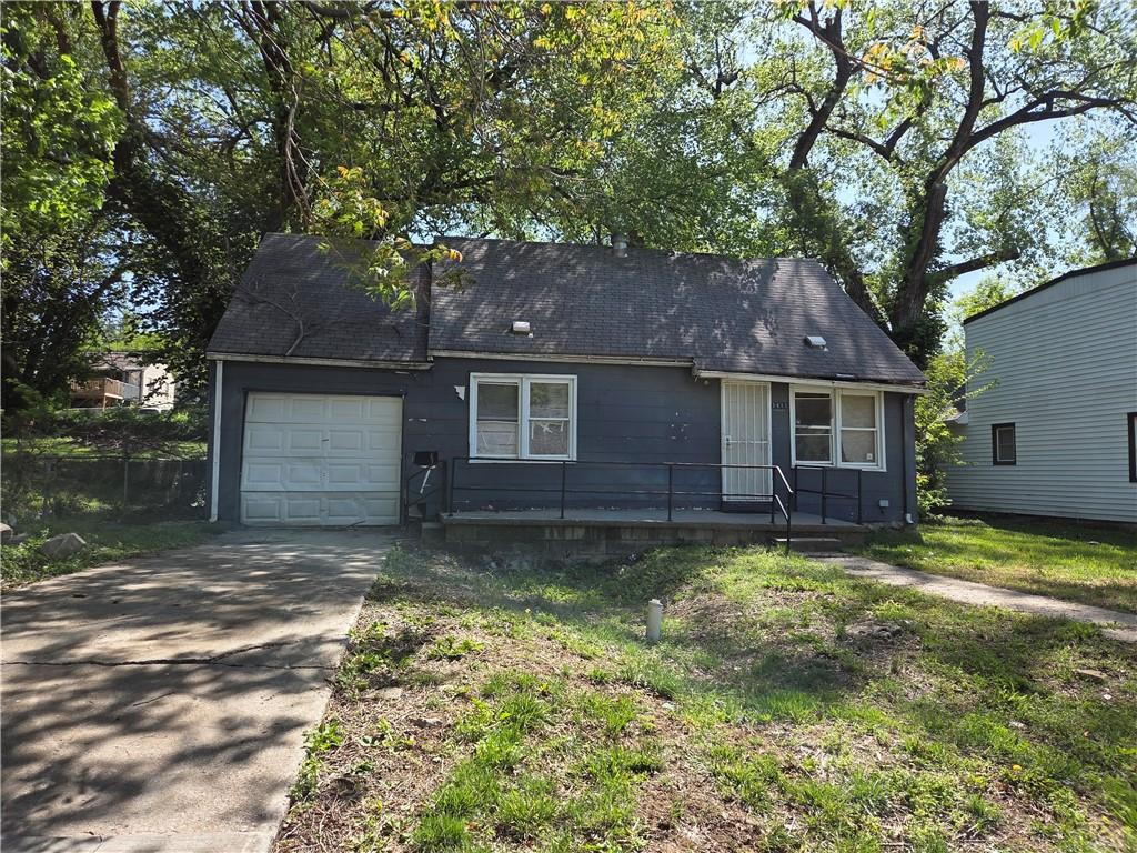 3411 Norton Avenue - Photo 1