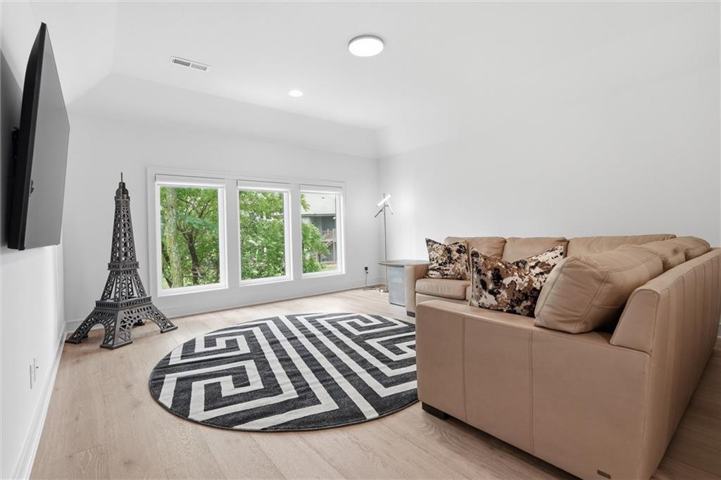Thumbnail 29