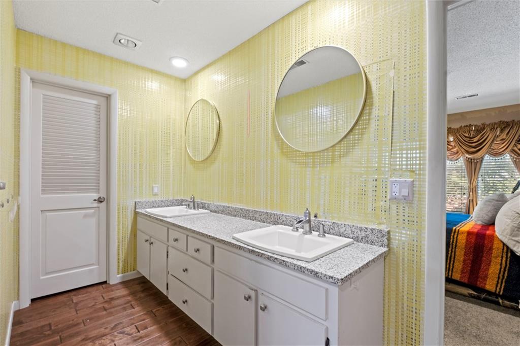 Thumbnail 53