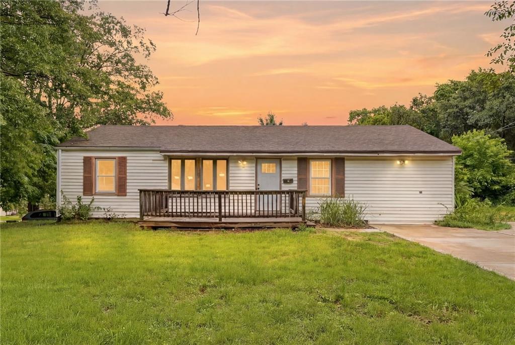 10013 Bellaire Avenue - Photo 1