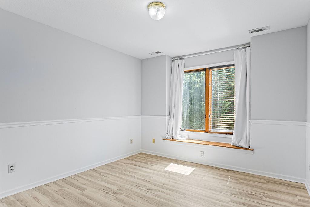 Thumbnail 30