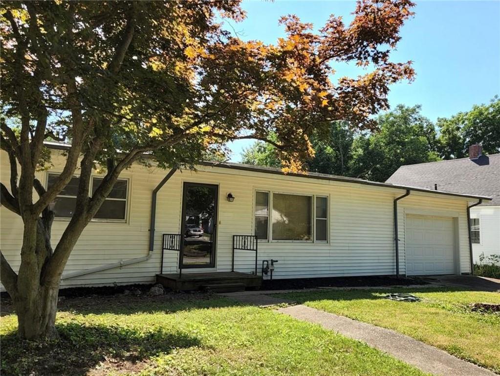 405 E Colt Street - Photo 1