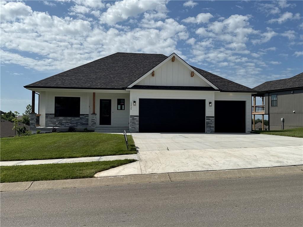 12745 N Champanel Way - Photo 1